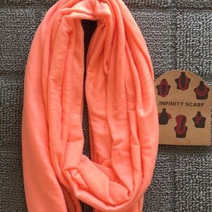 🎁gifted Coral infinity scarf
